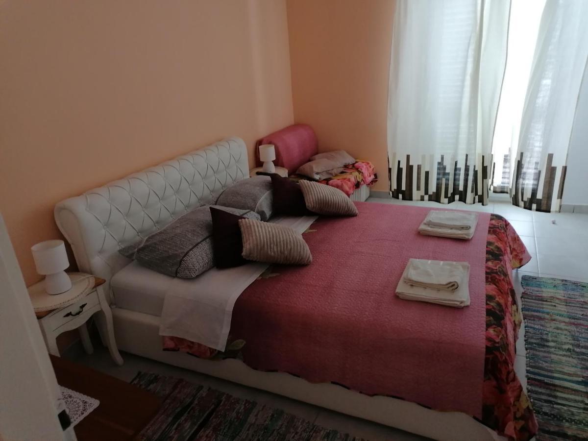 Apartmani Rija 3 帕格 外观 照片