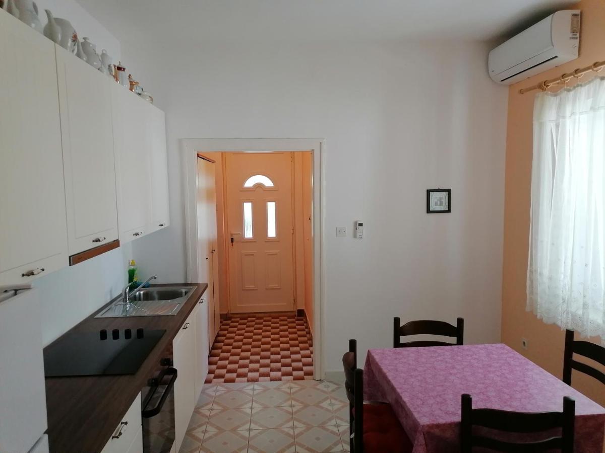 Apartmani Rija 3 帕格 外观 照片