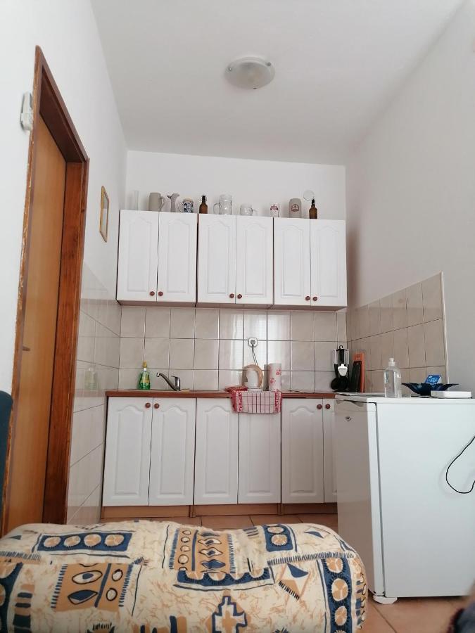 Apartmani Rija 3 帕格 外观 照片