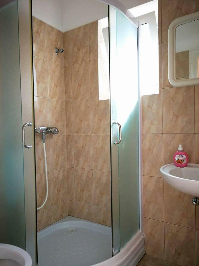 Apartmani Rija 3 帕格 外观 照片