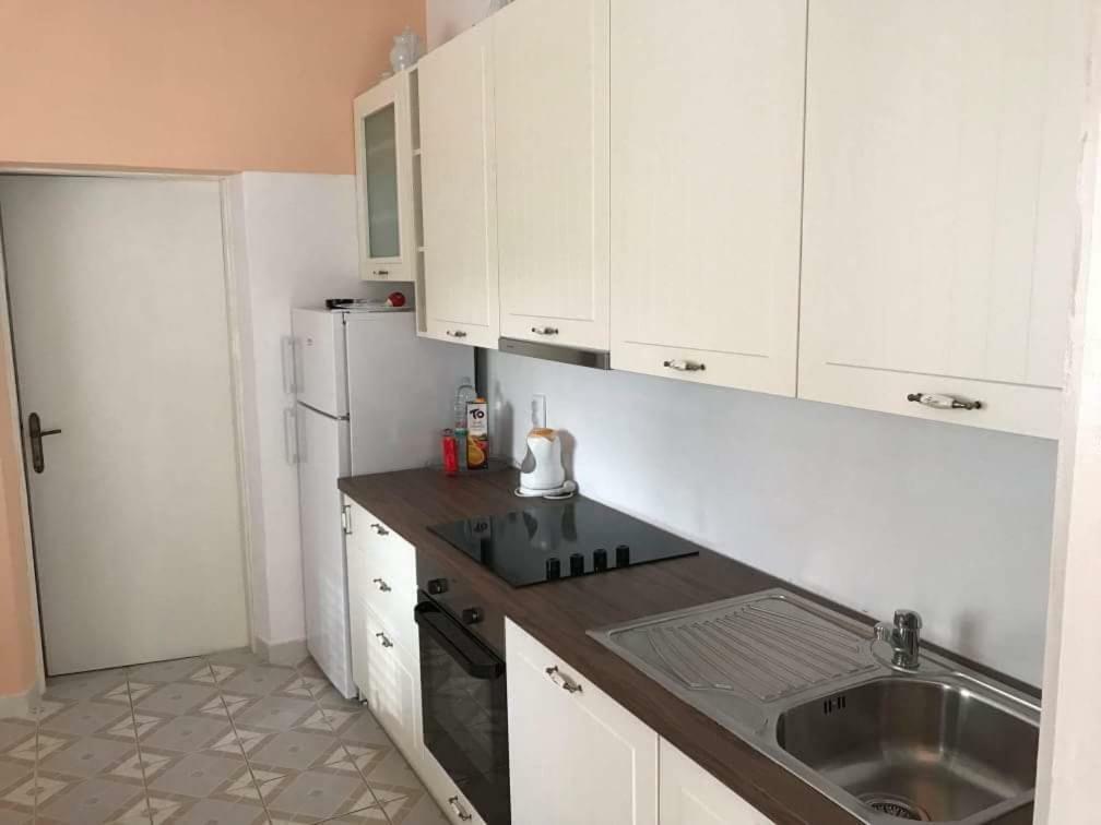 Apartmani Rija 3 帕格 外观 照片